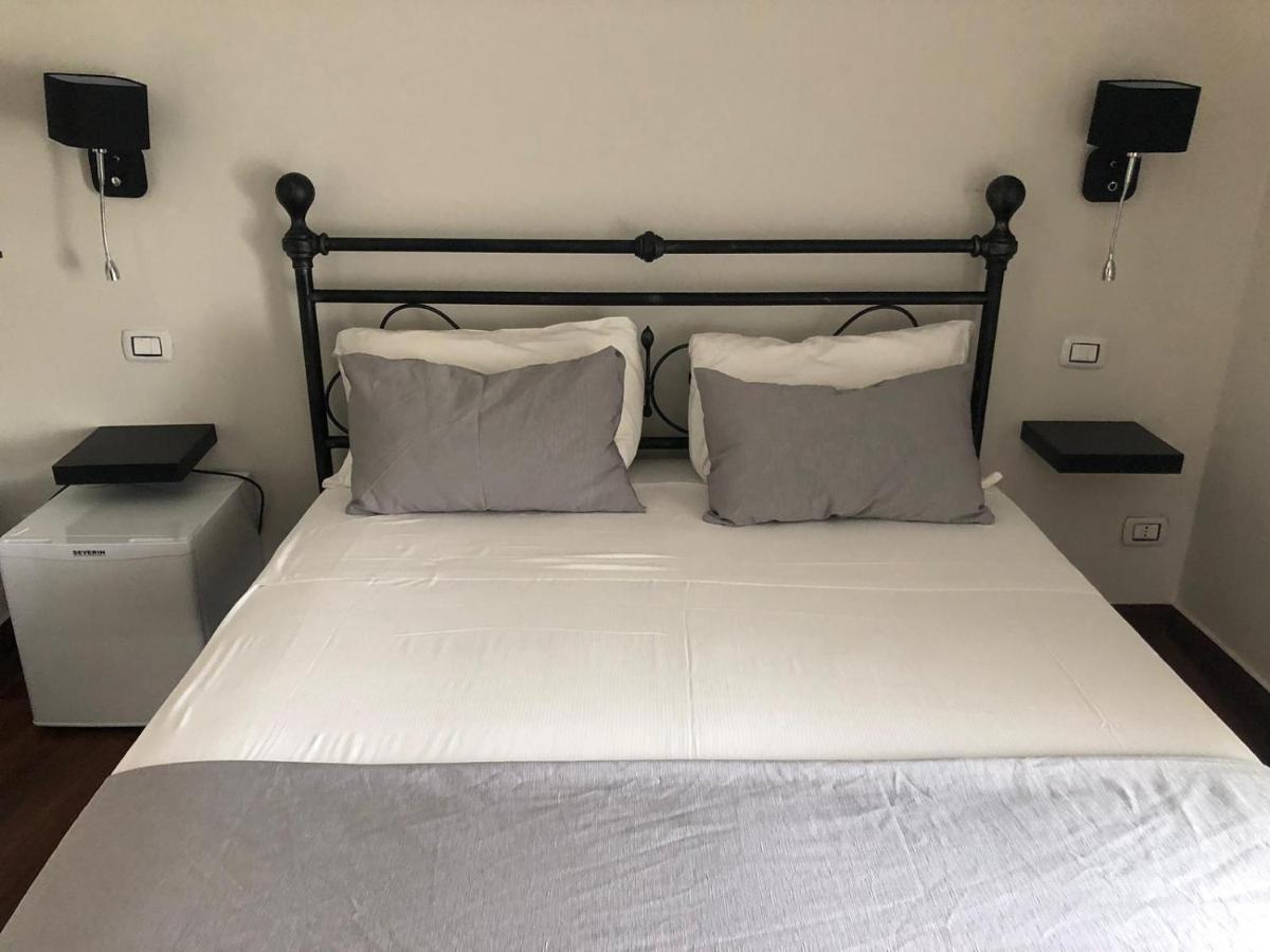B&B Marina Di Ortigia Сиракузы Экстерьер фото