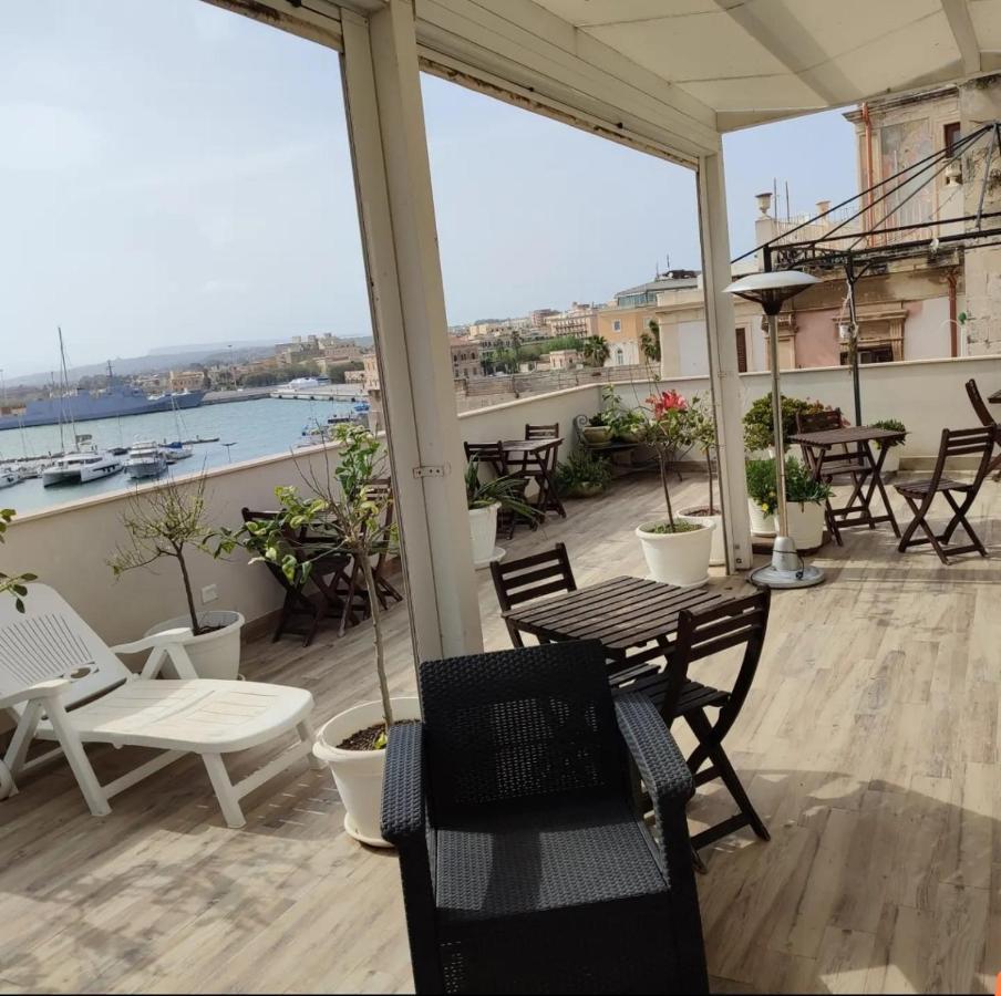 B&B Marina Di Ortigia Сиракузы Экстерьер фото